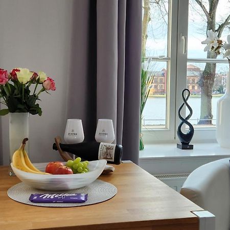 Das Ferienapartment Alexandrine Direkt Am Pfaffenteich Mit Eigenem Parkplatz Schwerin  Rom bilde