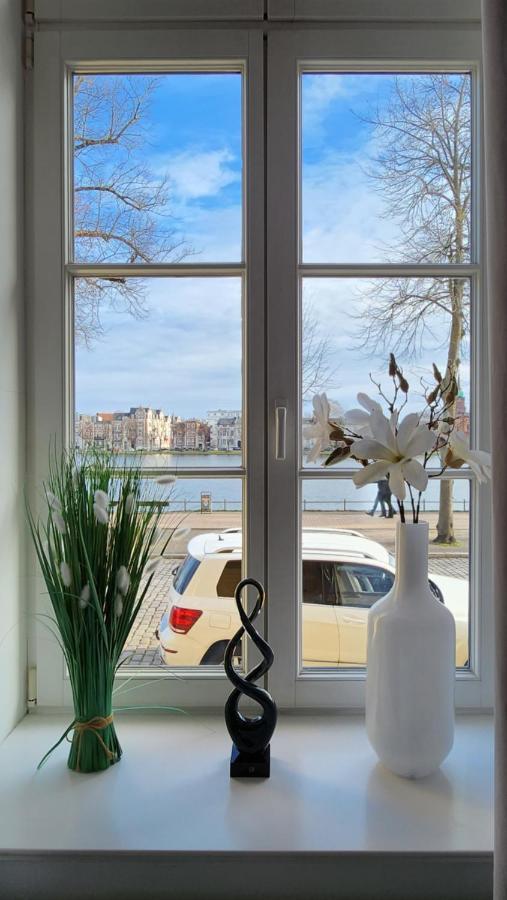 Das Ferienapartment Alexandrine Direkt Am Pfaffenteich Mit Eigenem Parkplatz Schwerin  Eksteriør bilde