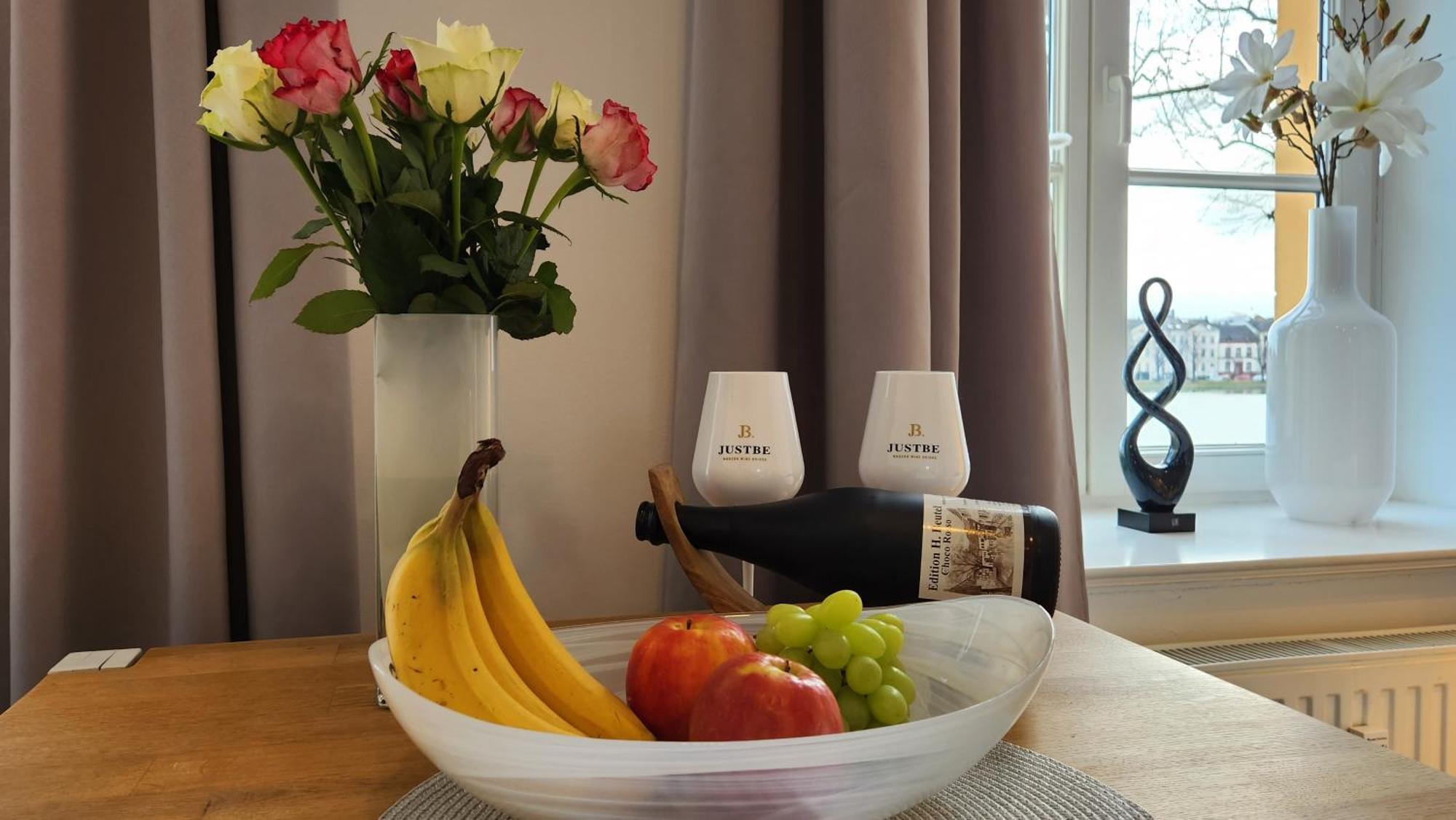 Das Ferienapartment Alexandrine Direkt Am Pfaffenteich Mit Eigenem Parkplatz Schwerin  Rom bilde